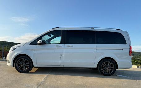 Mercedes-Benz V-Класс, 2017 год, 5 500 000 рублей, 22 фотография