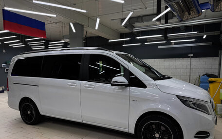 Mercedes-Benz V-Класс, 2017 год, 5 500 000 рублей, 29 фотография