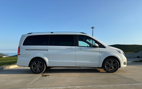 Mercedes-Benz V-Класс, 2017 год, 5 500 000 рублей, 21 фотография