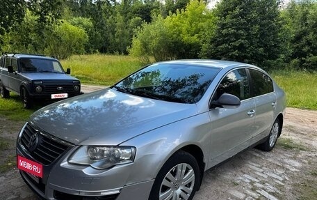 Volkswagen Passat B6, 2008 год, 700 000 рублей, 3 фотография