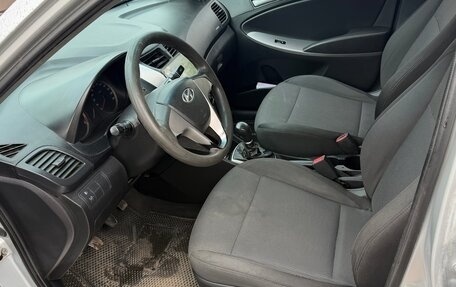 Hyundai Solaris II рестайлинг, 2014 год, 385 000 рублей, 4 фотография