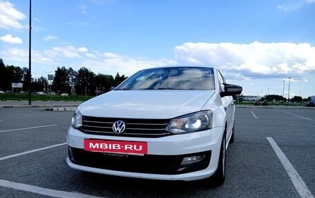 Volkswagen Polo VI (EU Market), 2018 год, 800 000 рублей, 3 фотография
