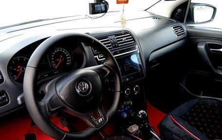 Volkswagen Polo VI (EU Market), 2018 год, 800 000 рублей, 20 фотография