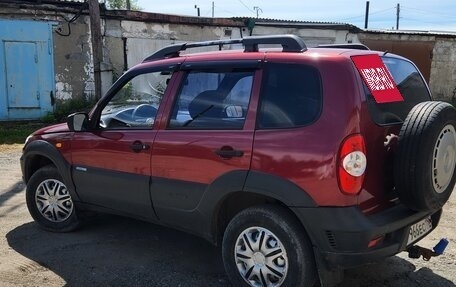 Chevrolet Niva I рестайлинг, 2010 год, 550 000 рублей, 8 фотография