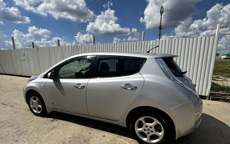 Nissan Leaf I, 2011 год, 680 000 рублей, 3 фотография