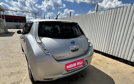 Nissan Leaf I, 2011 год, 680 000 рублей, 4 фотография