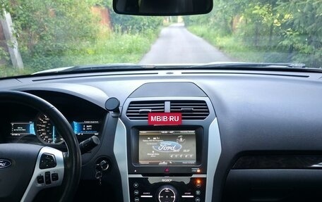 Ford Explorer VI, 2013 год, 1 380 000 рублей, 4 фотография