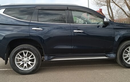 Mitsubishi Pajero Sport III рестайлинг, 2016 год, 2 100 000 рублей, 9 фотография