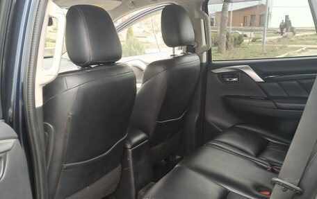 Mitsubishi Pajero Sport III рестайлинг, 2016 год, 2 100 000 рублей, 16 фотография