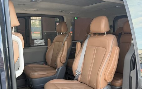 Hyundai Staria, 2021 год, 4 800 000 рублей, 3 фотография