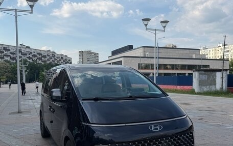 Hyundai Staria, 2021 год, 4 800 000 рублей, 2 фотография