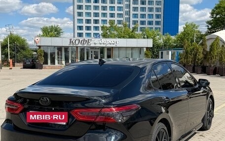 Toyota Camry, 2021 год, 3 850 000 рублей, 6 фотография