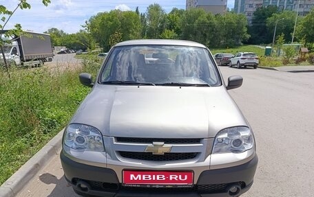 Chevrolet Niva I рестайлинг, 2015 год, 650 000 рублей, 1 фотография