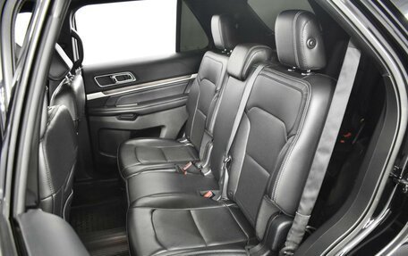 Ford Explorer VI, 2016 год, 2 246 100 рублей, 10 фотография