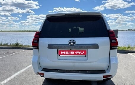 Toyota Land Cruiser Prado 150 рестайлинг 2, 2020 год, 4 500 000 рублей, 5 фотография