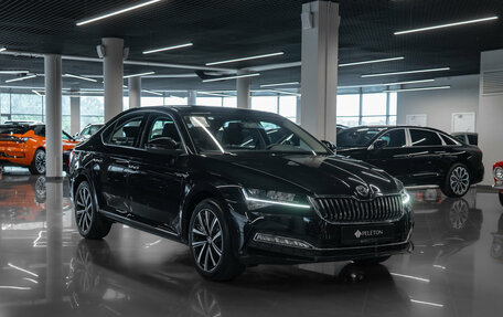 Skoda Superb III рестайлинг, 2025 год, 3 450 000 рублей, 2 фотография