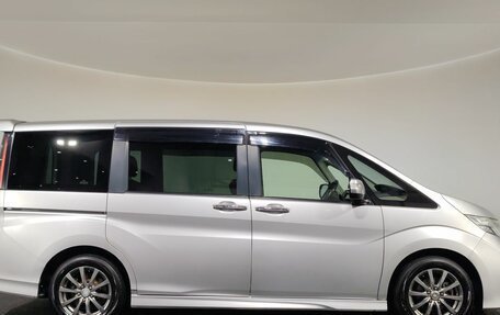 Honda Stepwgn IV, 2015 год, 2 045 000 рублей, 4 фотография