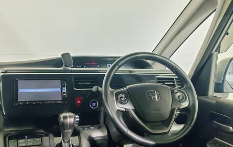 Honda Stepwgn IV, 2015 год, 2 045 000 рублей, 11 фотография