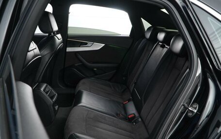 Audi A4, 2017 год, 2 600 000 рублей, 9 фотография