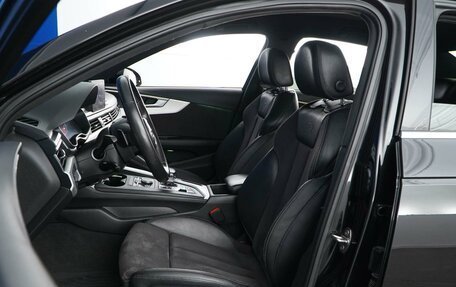 Audi A4, 2017 год, 2 600 000 рублей, 10 фотография