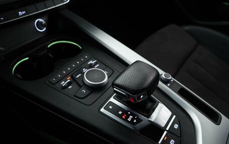 Audi A4, 2017 год, 2 600 000 рублей, 17 фотография