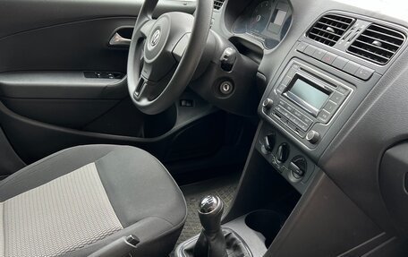 Volkswagen Polo VI (EU Market), 2013 год, 850 000 рублей, 7 фотография
