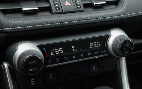 Toyota RAV4, 2022 год, 3 470 000 рублей, 21 фотография
