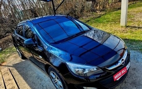 Opel Astra J, 2012 год, 2 фотография