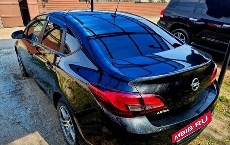 Opel Astra J, 2012 год, 5 фотография