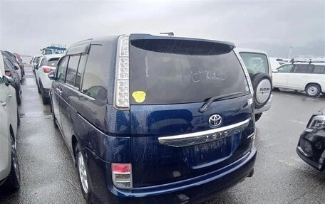 Toyota ISis I, 2011 год, 1 100 000 рублей, 3 фотография