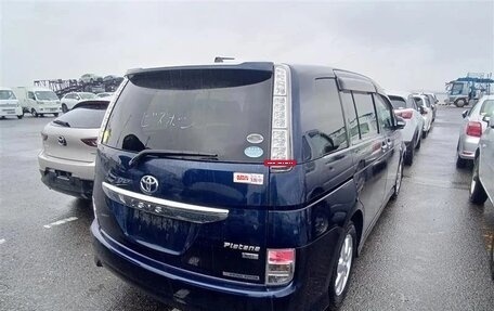 Toyota ISis I, 2011 год, 1 100 000 рублей, 5 фотография