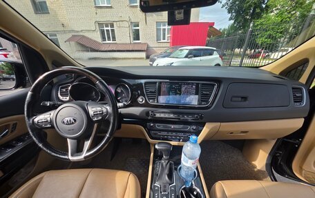 KIA Carnival III, 2020 год, 3 600 000 рублей, 10 фотография