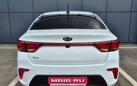 KIA Rio IV, 2019 год, 1 418 000 рублей, 6 фотография