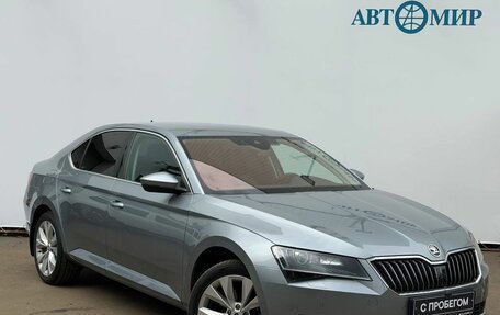 Skoda Superb III рестайлинг, 2019 год, 2 510 000 рублей, 3 фотография