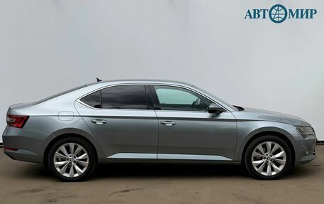 Skoda Superb III рестайлинг, 2019 год, 2 510 000 рублей, 4 фотография
