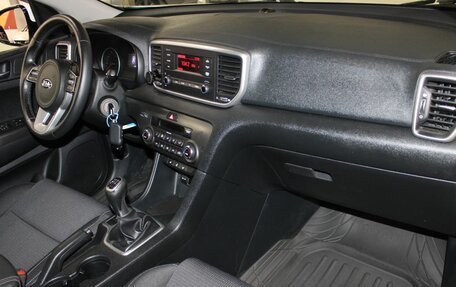 KIA Sportage IV рестайлинг, 2019 год, 1 987 000 рублей, 10 фотография