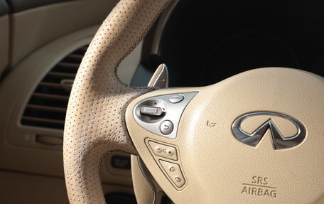 Infiniti FX I, 2008 год, 1 790 000 рублей, 11 фотография