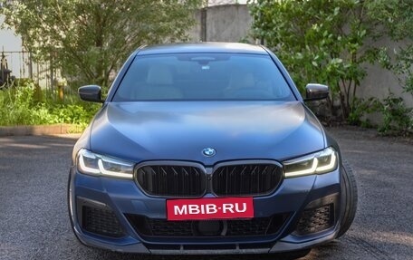 BMW 5 серия, 2021 год, 6 300 000 рублей, 1 фотография
