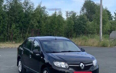 Renault Logan II, 2015 год, 820 000 рублей, 2 фотография