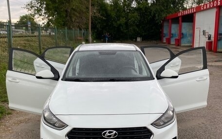 Hyundai Solaris II рестайлинг, 2019 год, 1 150 000 рублей, 2 фотография