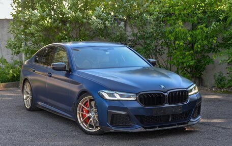 BMW 5 серия, 2021 год, 6 300 000 рублей, 2 фотография