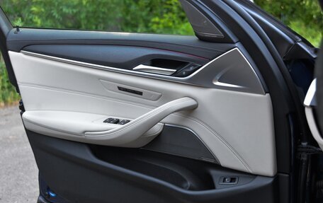 BMW 5 серия, 2021 год, 6 300 000 рублей, 15 фотография