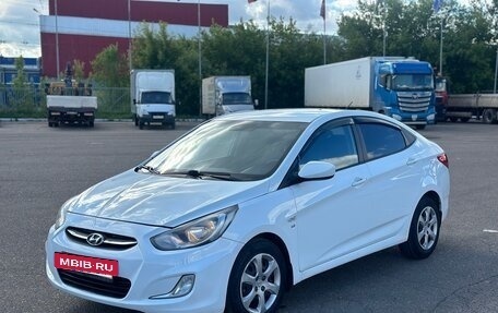 Hyundai Solaris II рестайлинг, 2013 год, 525 000 рублей, 2 фотография