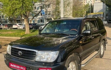 Toyota Land Cruiser 100 рестайлинг 2, 2007 год, 2 200 000 рублей, 2 фотография