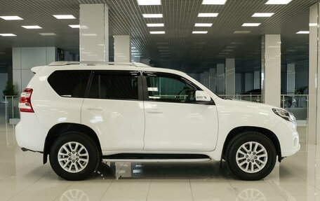 Toyota Land Cruiser Prado 150 рестайлинг 2, 2014 год, 3 103 000 рублей, 5 фотография
