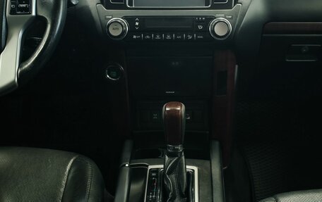 Toyota Land Cruiser Prado 150 рестайлинг 2, 2014 год, 3 103 000 рублей, 15 фотография