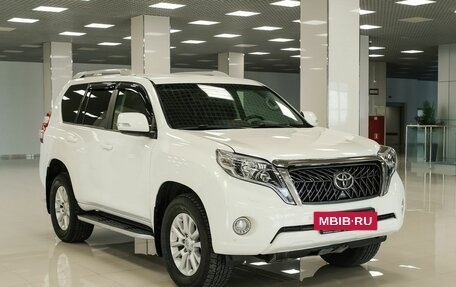 Toyota Land Cruiser Prado 150 рестайлинг 2, 2014 год, 3 103 000 рублей, 3 фотография