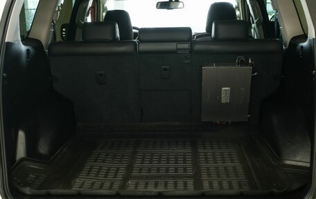 Toyota Land Cruiser Prado 150 рестайлинг 2, 2014 год, 3 103 000 рублей, 25 фотография