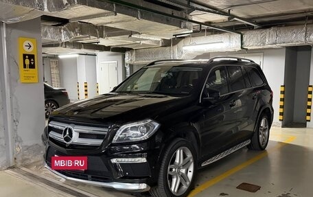 Mercedes-Benz GL-Класс, 2015 год, 4 000 000 рублей, 3 фотография