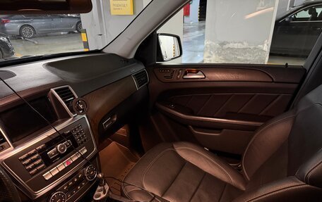 Mercedes-Benz GL-Класс, 2015 год, 4 000 000 рублей, 13 фотография